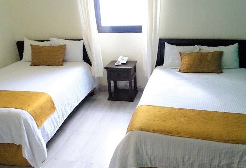 فندق Jardines Del Centro