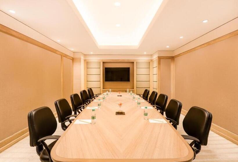 Hotelli Lemon Tree Premier 2, Gurugram