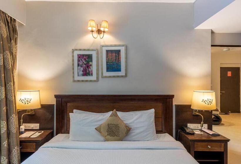 בית מלון כפרי Neelams The Grand