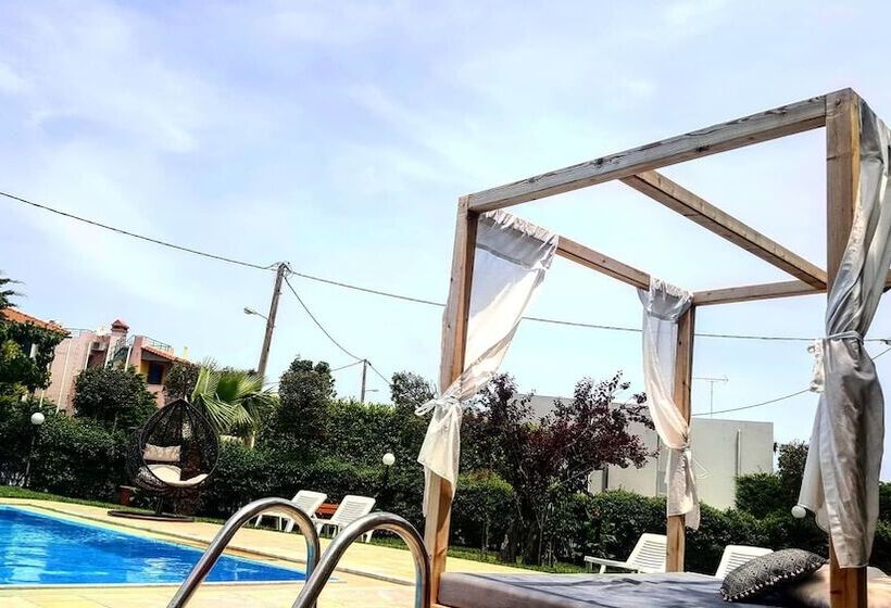 בית מלון כפרי Pantheon