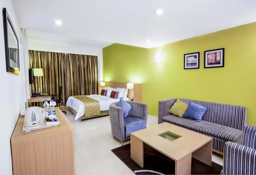 酒店 Radha Regent Electronic City