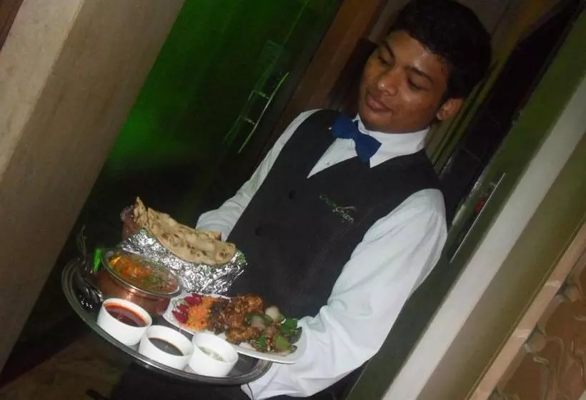 Отель Sapna Marine