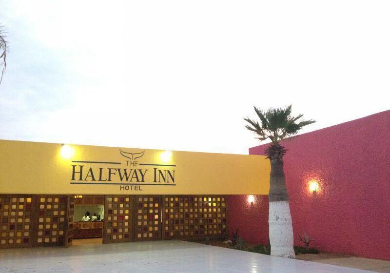 בית מלון כפרי The Halfway Inn