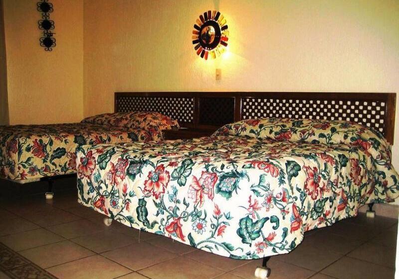 בית מלון כפרי The Halfway Inn