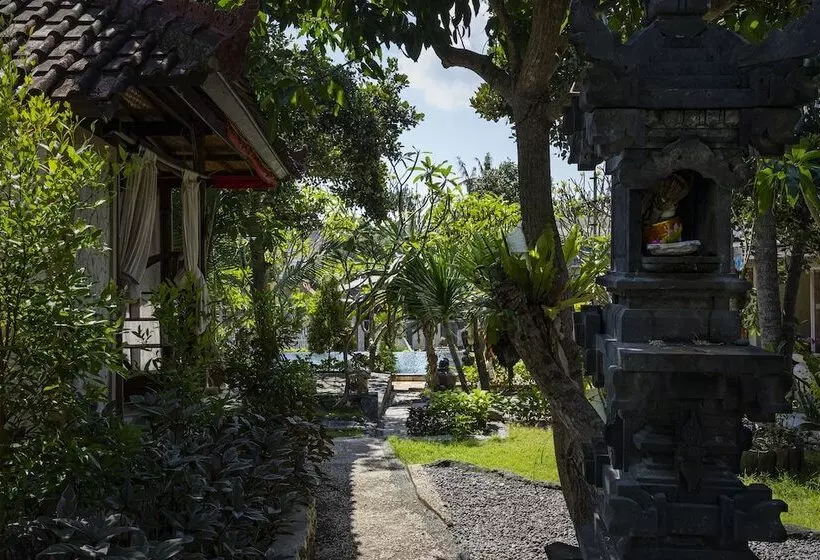 فندق The Tanis Beach Resort Nusa Lembongan