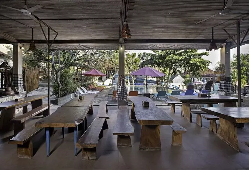 فندق The Tanis Beach Resort Nusa Lembongan