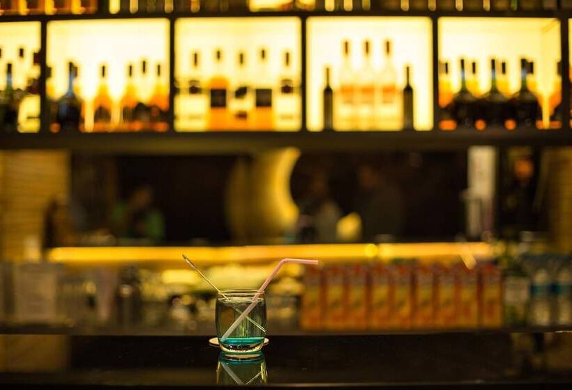 בית מלון כפרי Vesta Maurya Palace