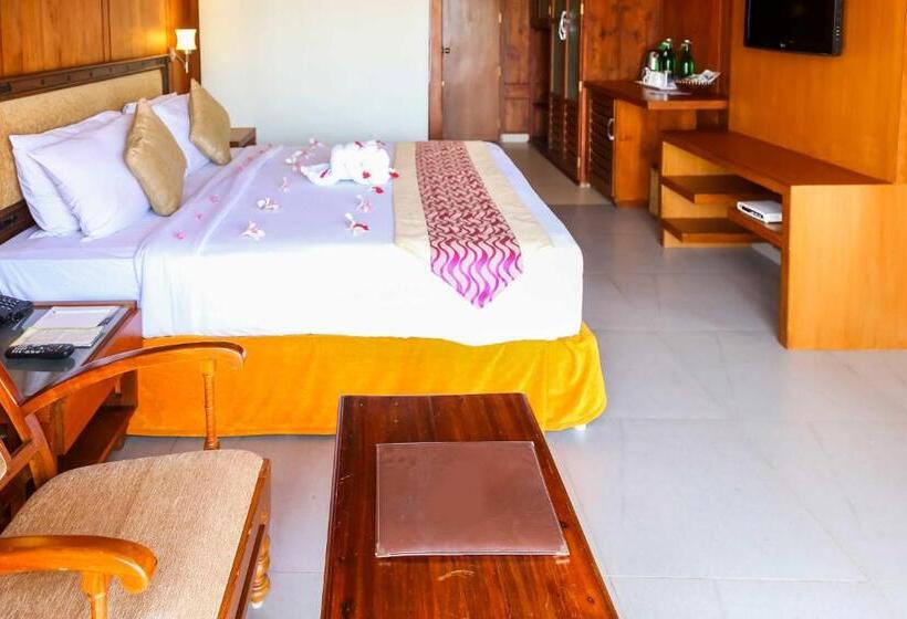 Poovar Island Resort