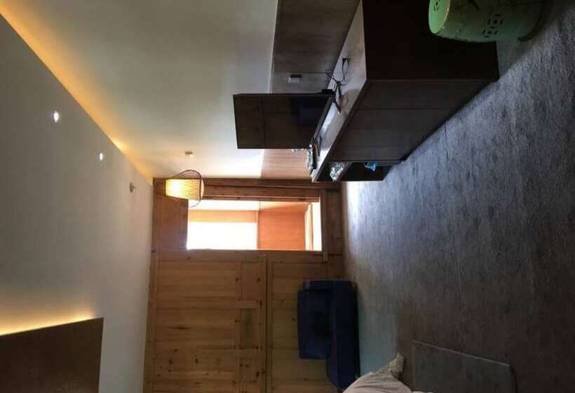 Shangri La Youyou Inn