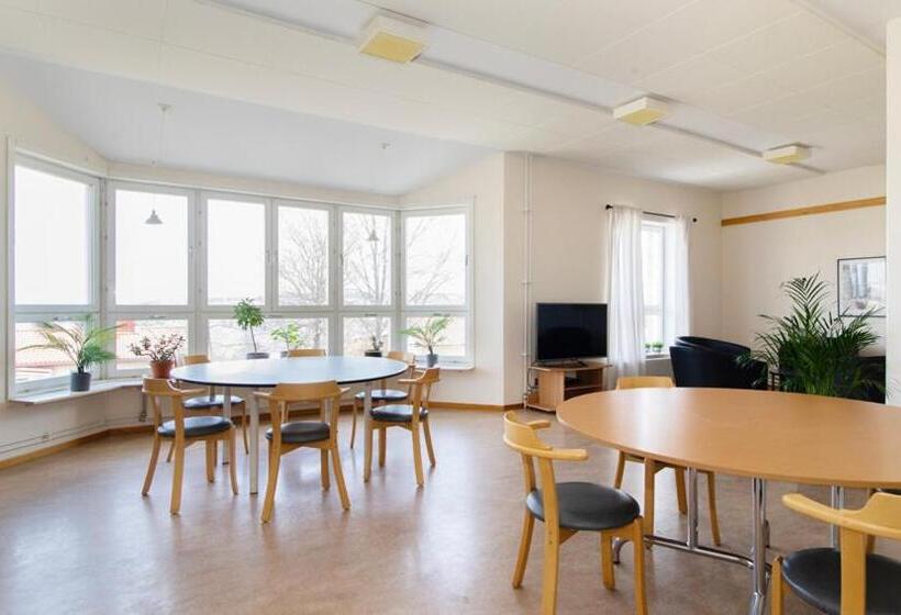 هاستل Härnösands Folkhögskolas Bed & Breakfast