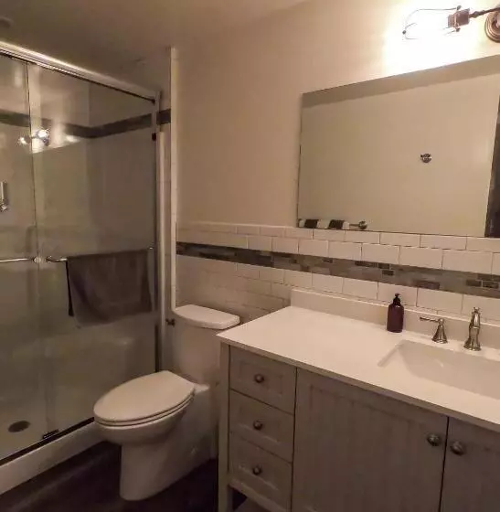 Aamiaismajoitus (B&B) Clear Creek Inn