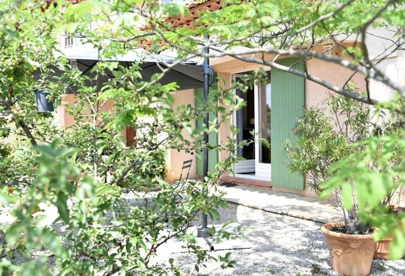 ベッドアンドブレックファースト Pantaiahomes   My Little Garden   Piscine   Vue Panoramique