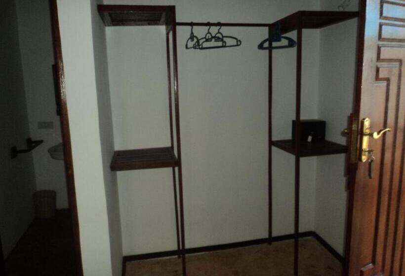 مبيت وإفطار Villa Kumi