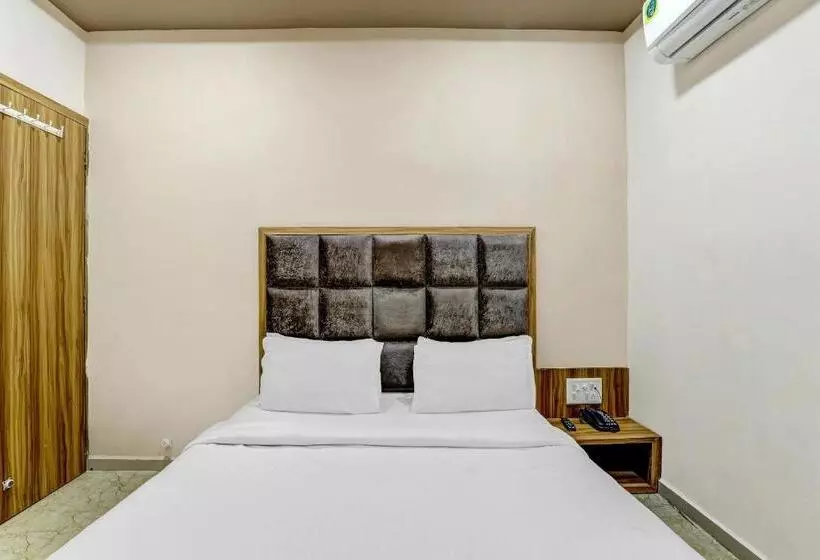 ホテル Capital O Maple View