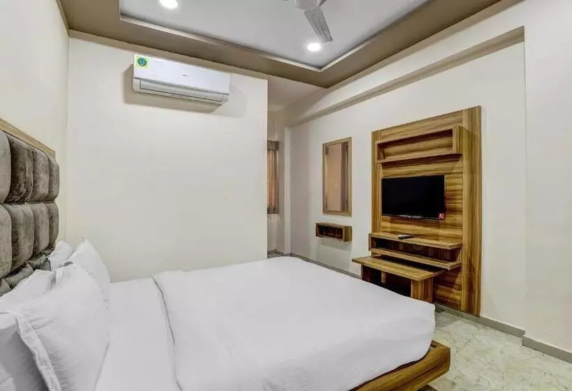 ホテル Capital O Maple View