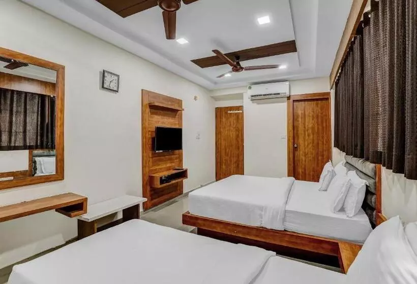 ホテル Capital O Maple View