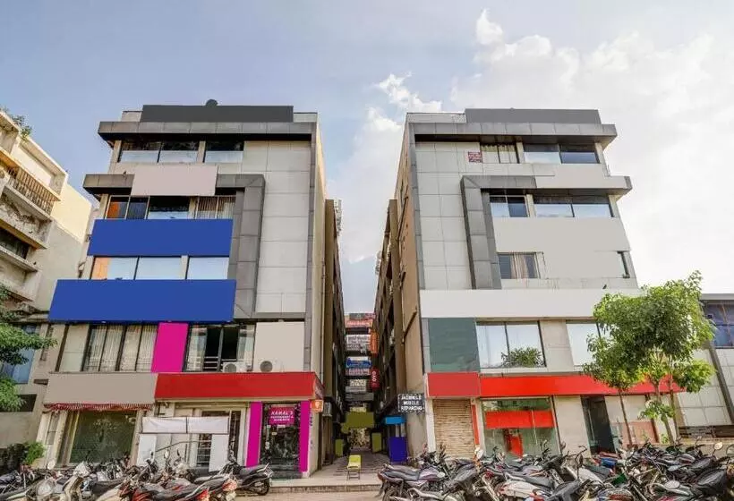 ホテル Capital O Maple View