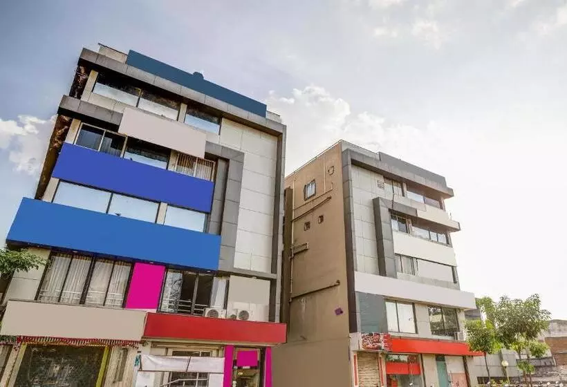 ホテル Capital O Maple View