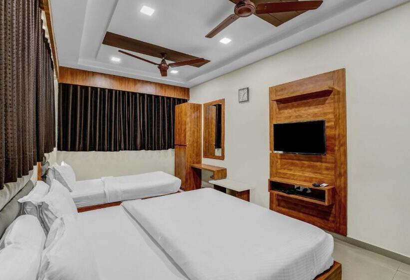 Hotel Capital O Maple View