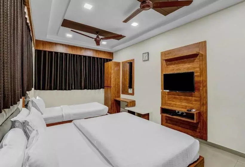 ホテル Capital O Maple View