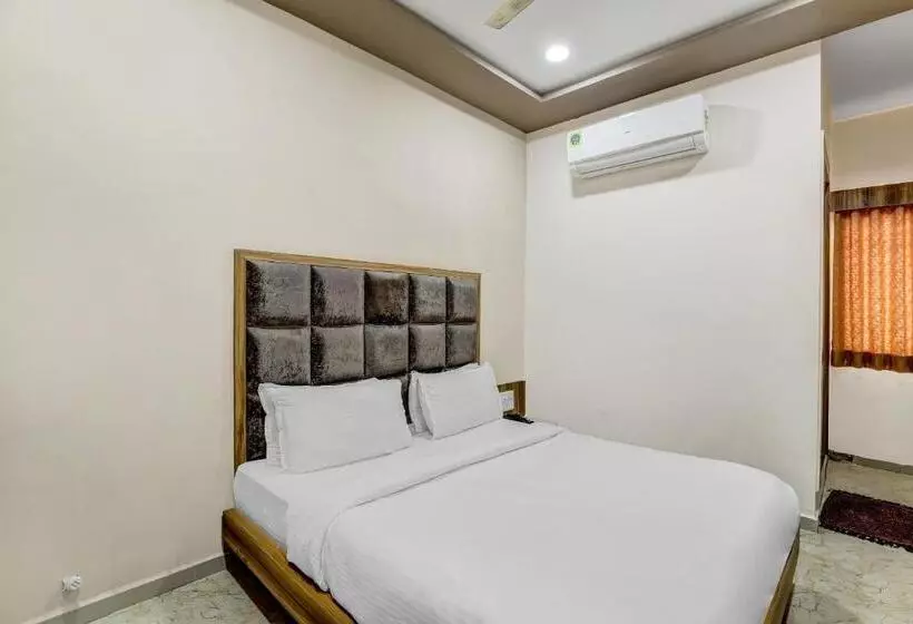 ホテル Capital O Maple View