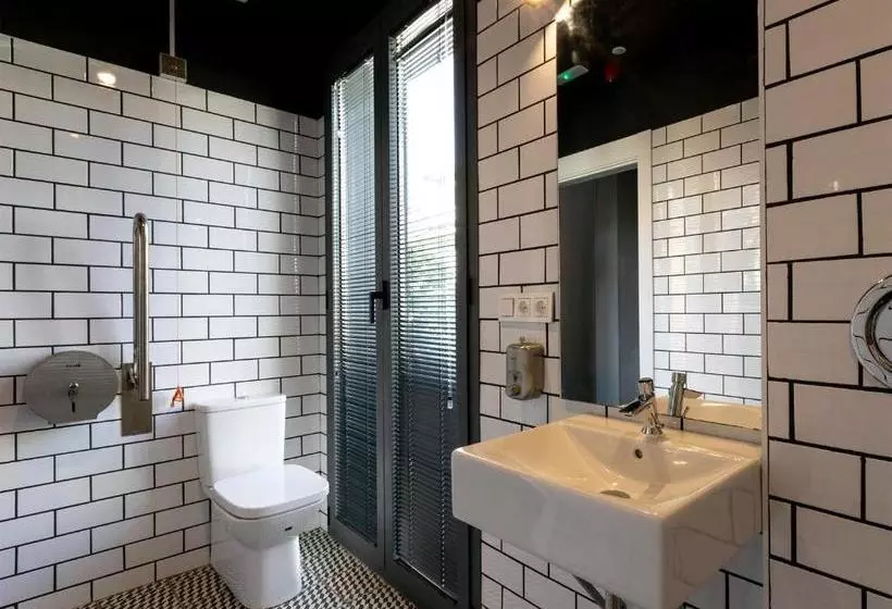 Hostel Carlota Braun