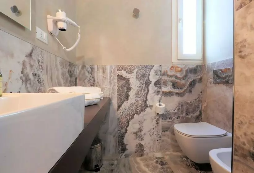 Hotelli Cecina Beach