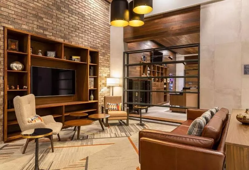 ホテル Four Points By Sheraton Monterrey Airport