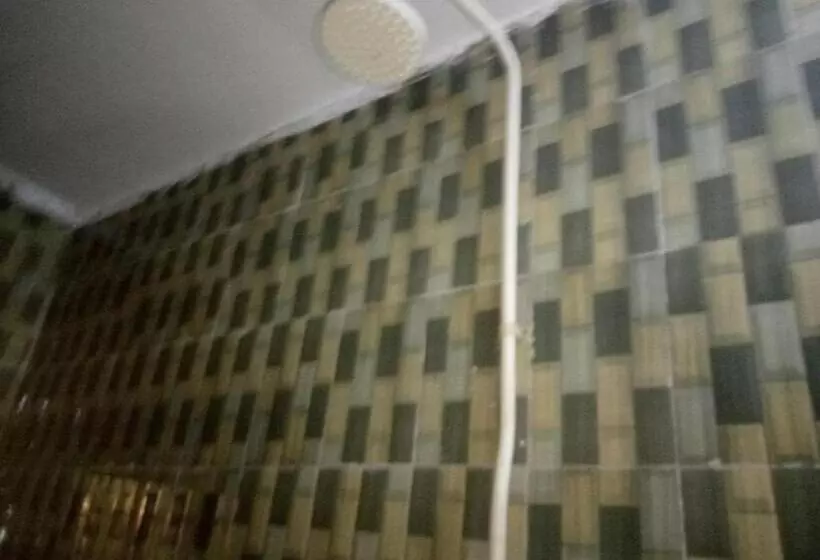 هتل Kicec Bar And Guest House Airport