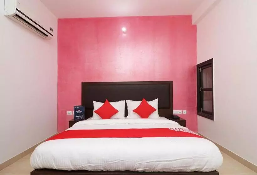 ホテル Oyo 24054 Nihon Rooms