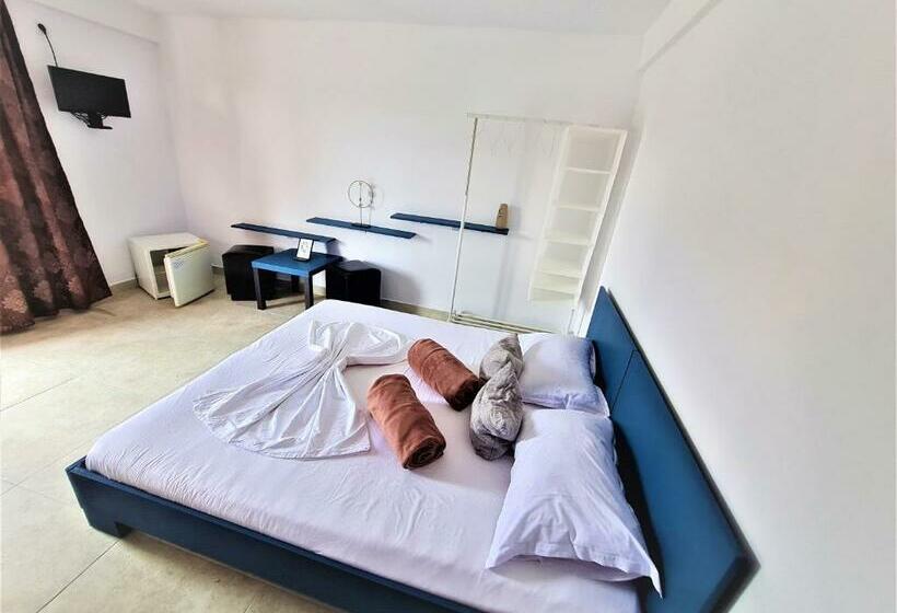 בית מלון כפרי Vila Ii Poieniţa