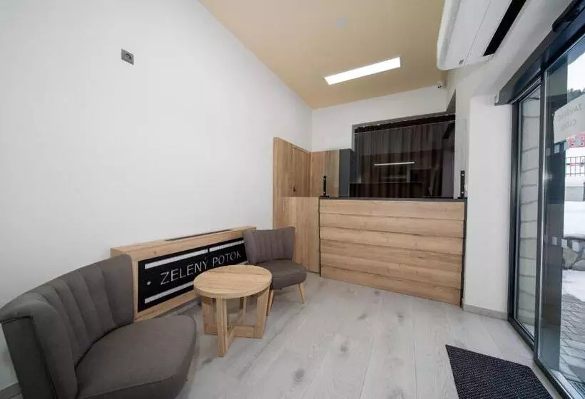 Hotelli Zelený Potok