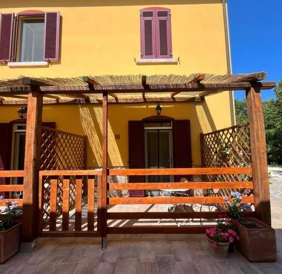 B&b La Fucinaia Pet Friendly Adults Only
