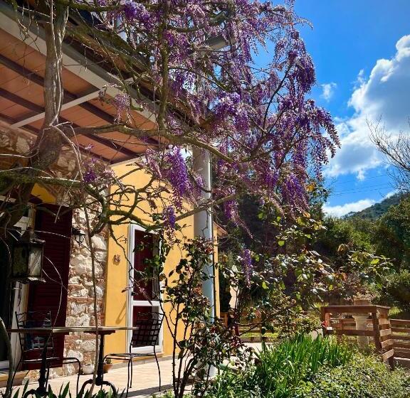 B&b La Fucinaia Pet Friendly Adults Only