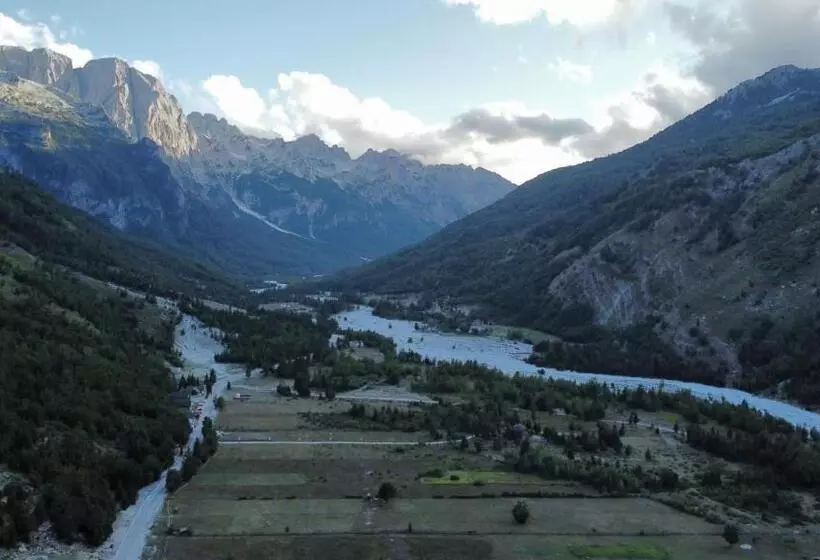 Majatalo Bujtina Albjoni