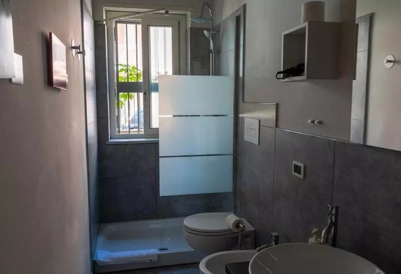 ペンション Click Art & Room