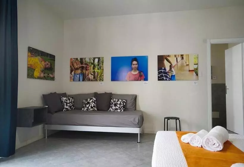 ペンション Click Art & Room