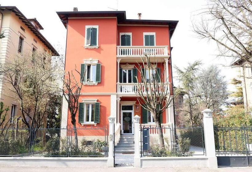 پانسیون Meuble' 21 Di Anna