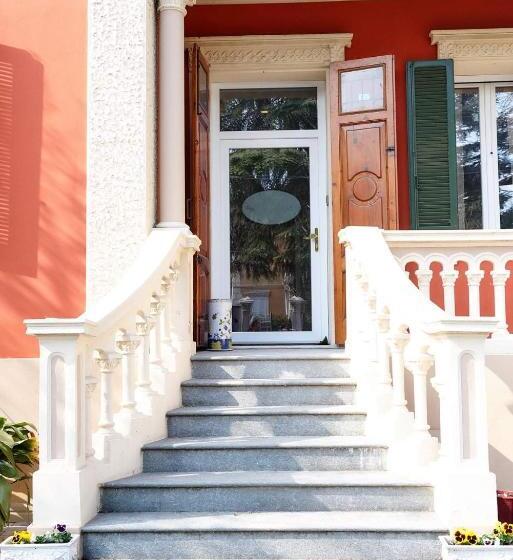 پانسیون Meuble' 21 Di Anna