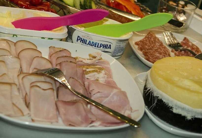 پانسیون Room In Guest Room Hotel Tre Små Rum Double Room With Shared Bathroom