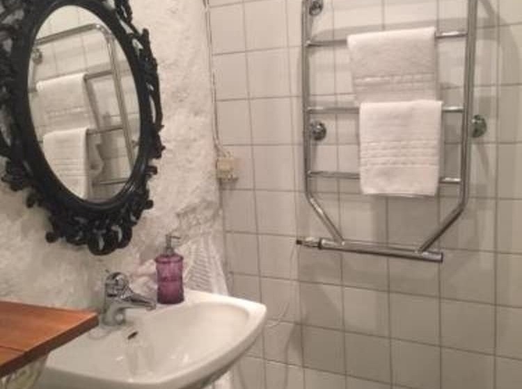 پانسیون Room In Guest Room Hotel Tre Små Rum Double Room With Shared Bathroom