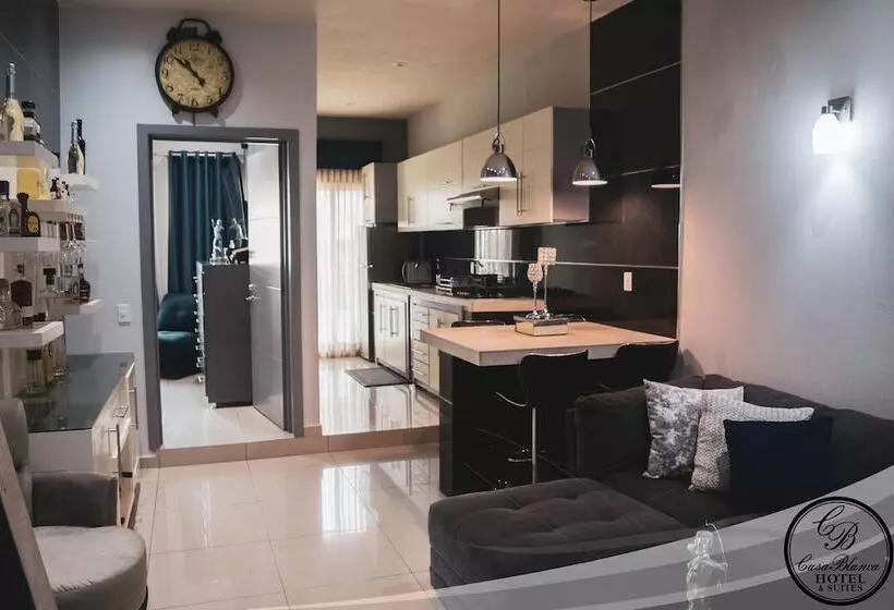 ホテル Casa Blanca & Suites