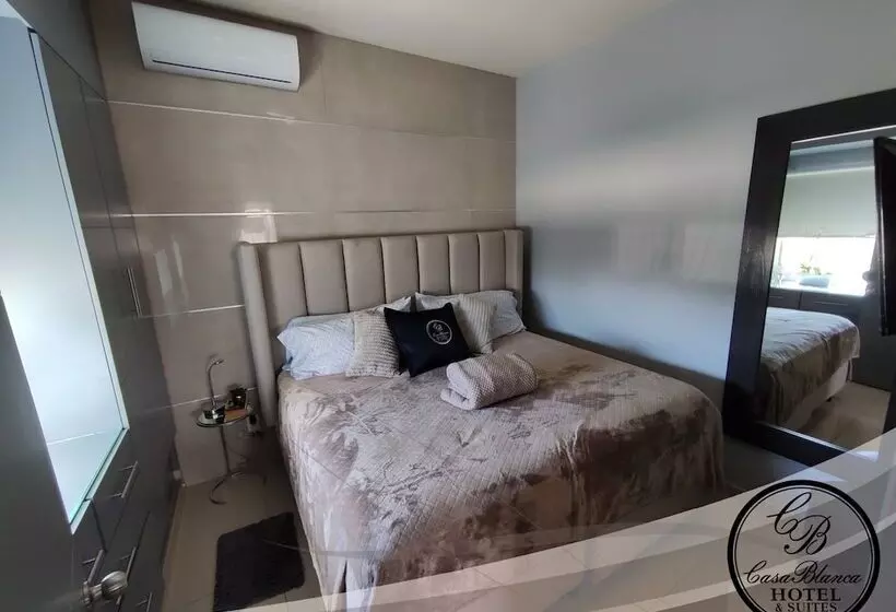ホテル Casa Blanca & Suites