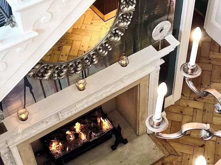 Hotelli Ingleside House