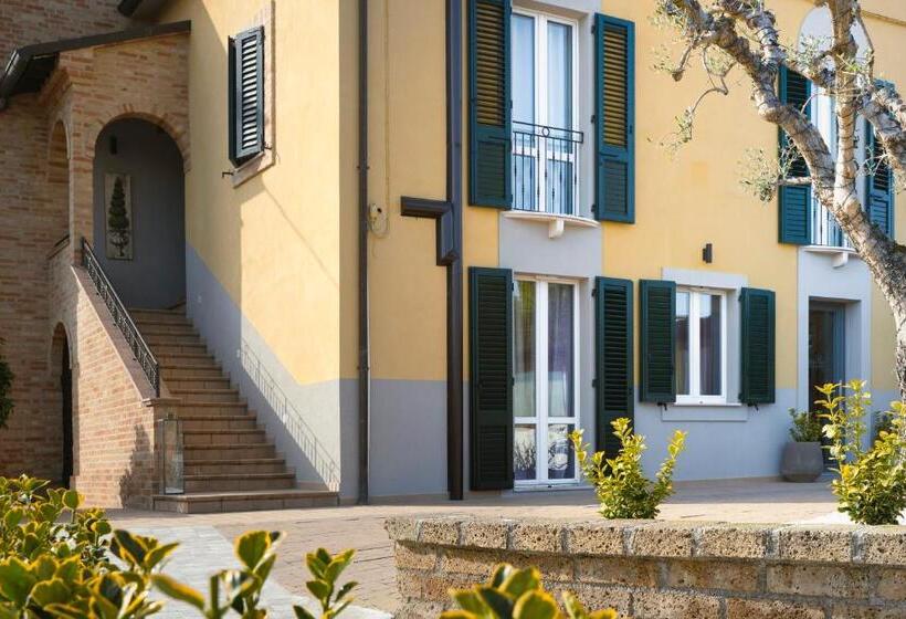 فندق La Locanda Dei Cavalieri Country House