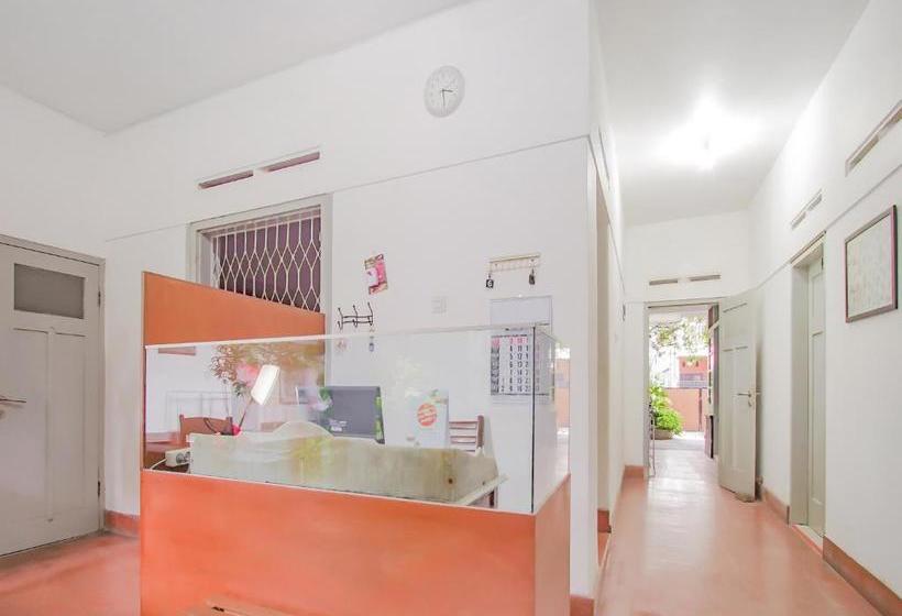 Hôtel Oyo 3371 Omah Saras Family