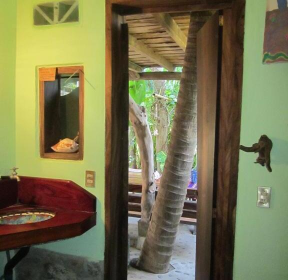 ペンション Castillo Oasis