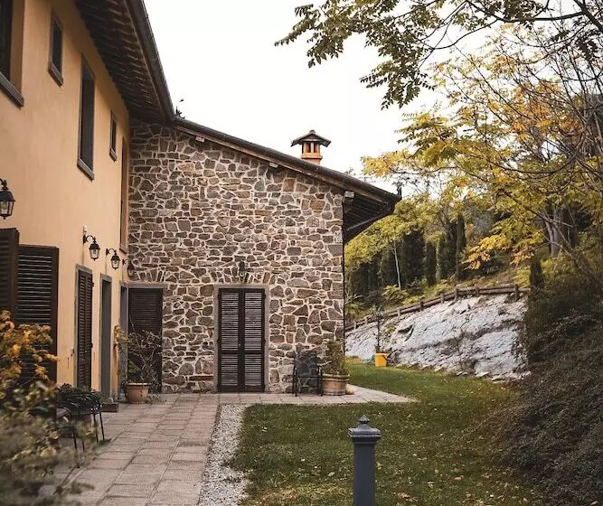 هتل Borgo I Tre Baroni Spa Suites & Resort