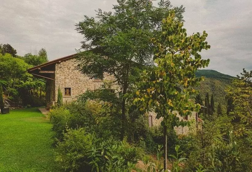 هتل Borgo I Tre Baroni Spa Suites & Resort