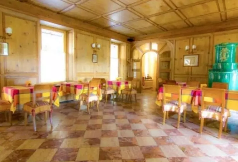 Hotelli Colonne
